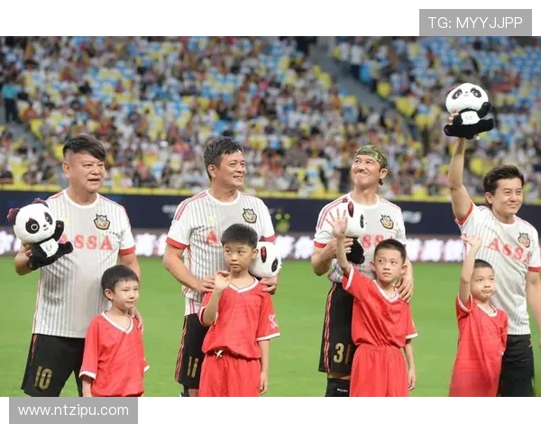 足球明星齐聚一堂高清群像展现绿茵场上的风采与激情 足球明星齐聚一堂高清群像展现绿茵场上的风采与激情