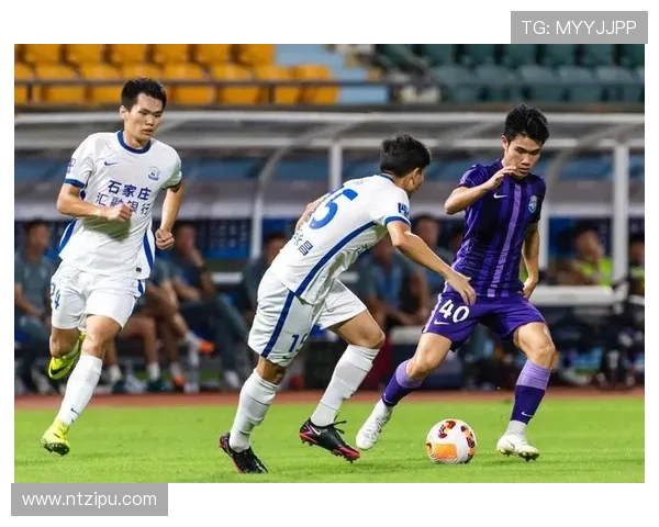 武汉足球队以85分领跑总决赛积分榜展现强大实力和夺冠希望